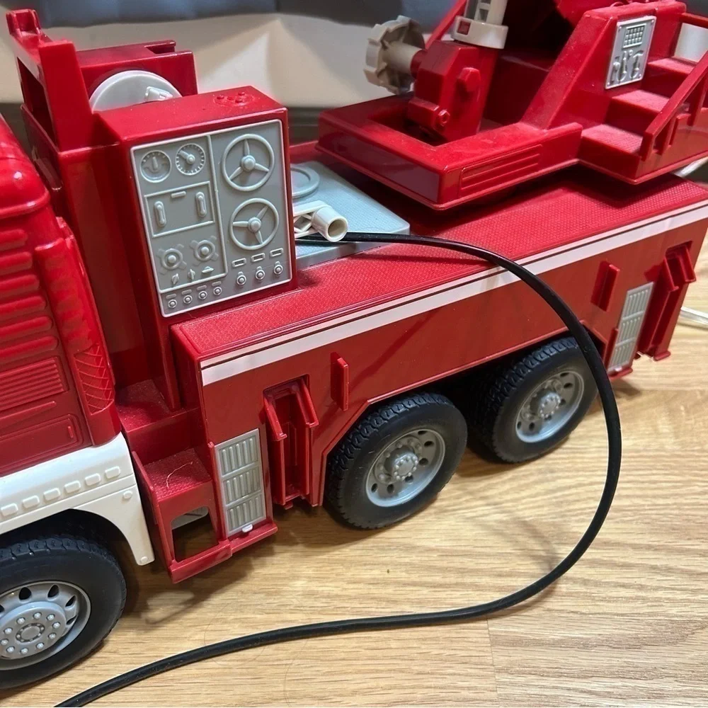 Driven by Battat Bright Red & White Fire Truck Toy Vehicle Lights 24 Ladder